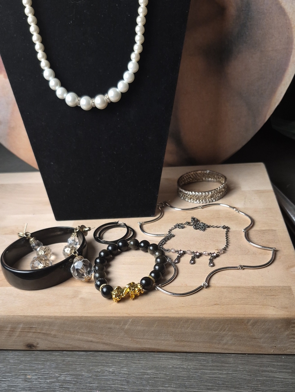 Sarah Coventry White Pearl Necklace with Mixed Silver and Black Accents